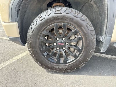 2023 GMC Sierra 1500 AT4X