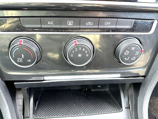 2019 Volkswagen Golf Base