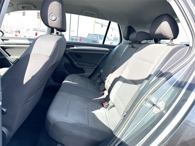 2019 Volkswagen Golf Base