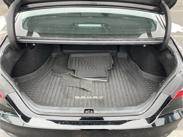 2023 Toyota Camry Hybrid LE