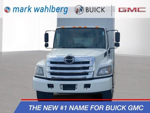 2015 Hino 26FT BOX TRUCK Base