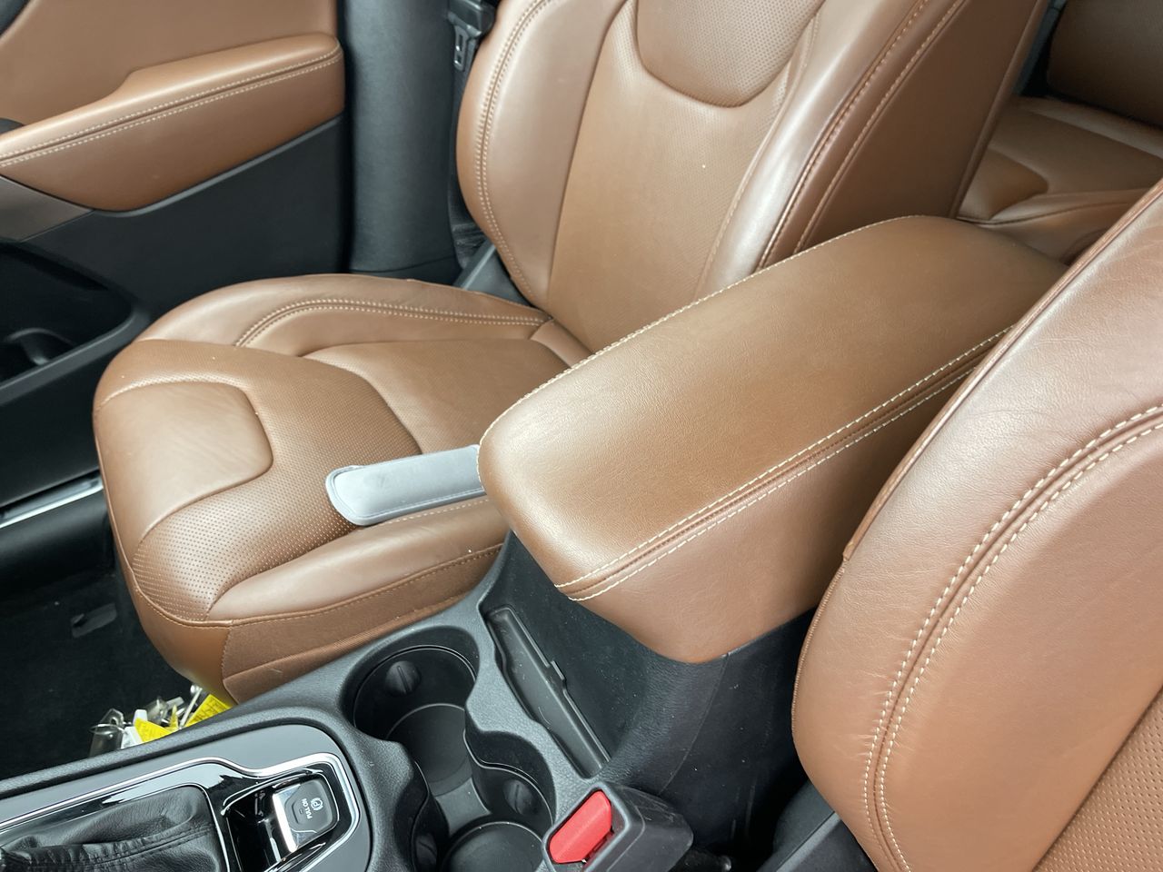 2019 Jeep Cherokee Overland