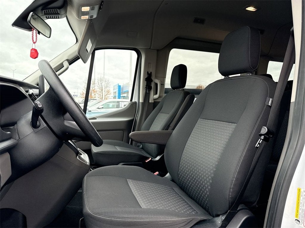 2023 Ford Transit Passenger Wagon XL
