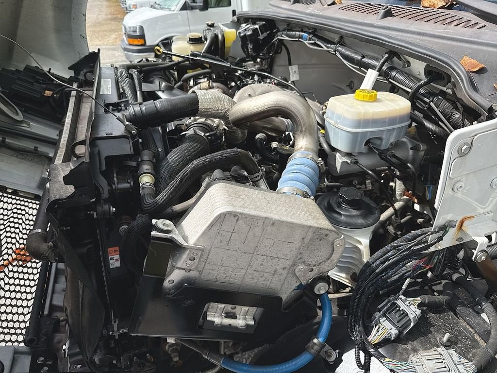 2021 Ford F-750 Straight Frame Base