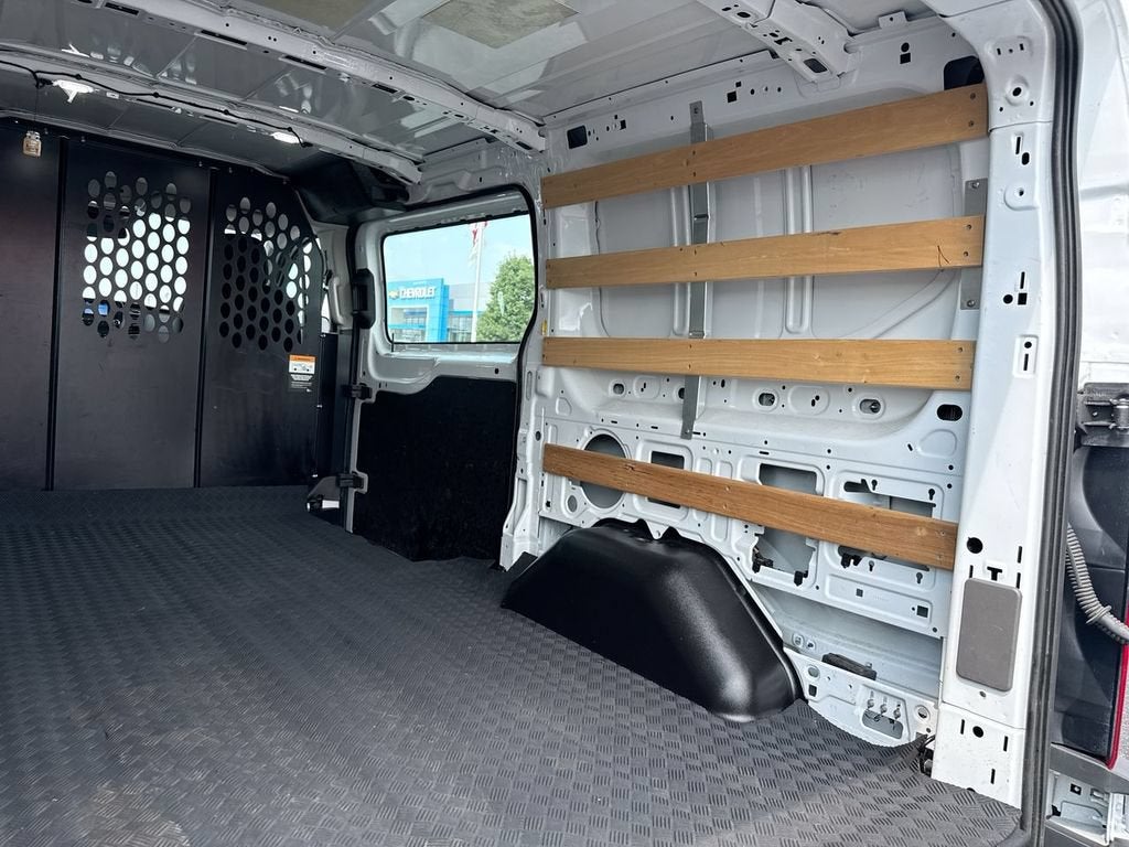 2025 Ford Transit Cargo Van T-250 130" Low Rf 9070 GVWR RWD