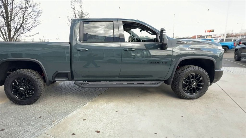 2025 Chevrolet Silverado 3500 HD LTZ