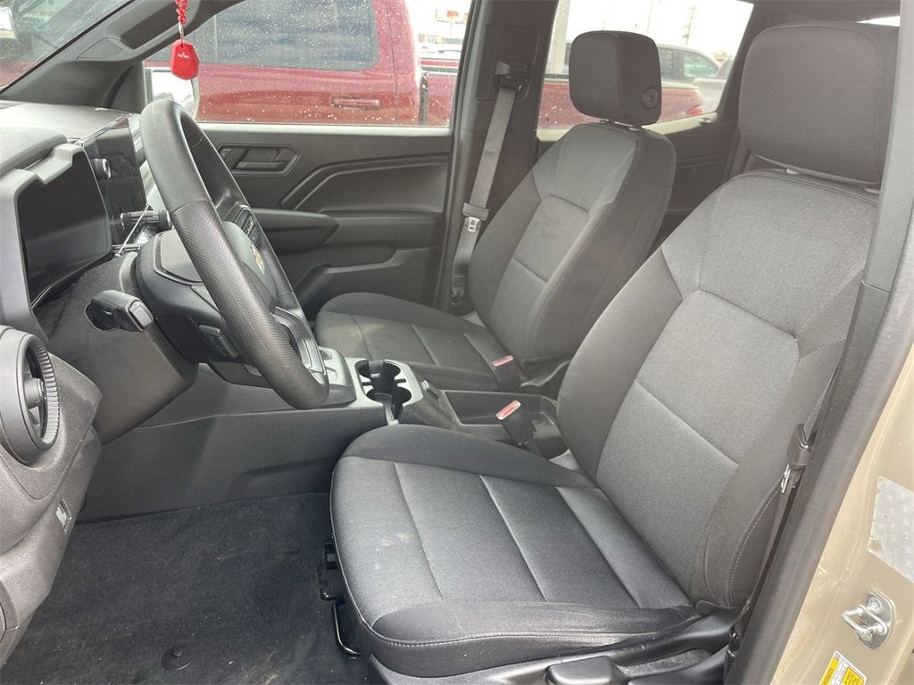 2023 Chevrolet Colorado WT