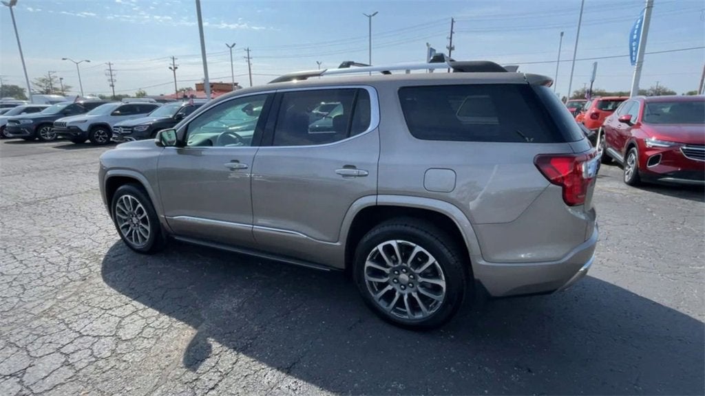 2022 GMC Acadia Denali