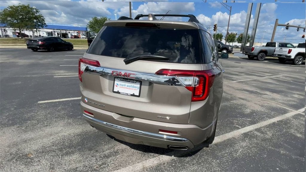 2022 GMC Acadia Denali