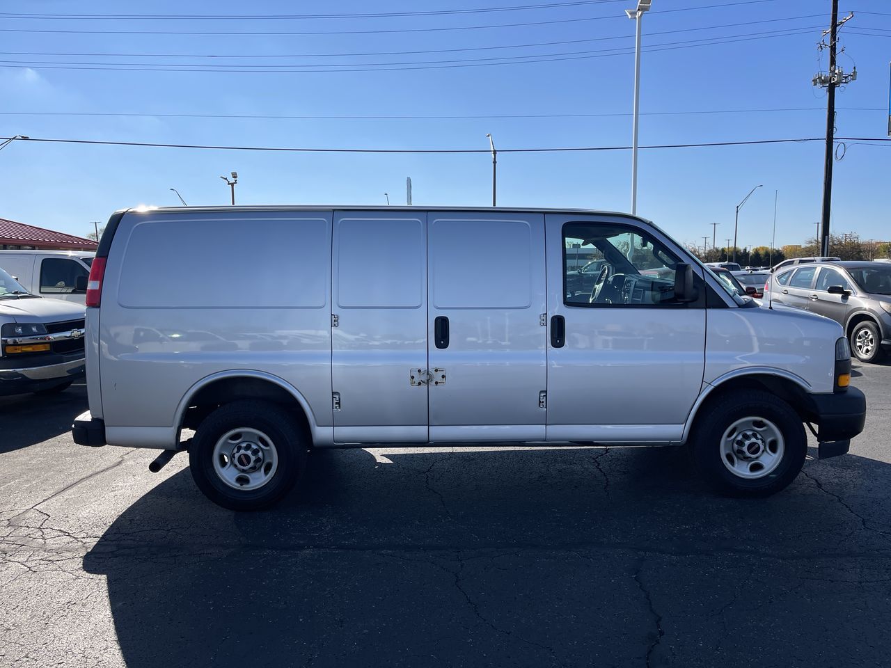 2019 GMC Savana Cargo 2500 2500 Regular Wheelbase Rear-Wheel Drive