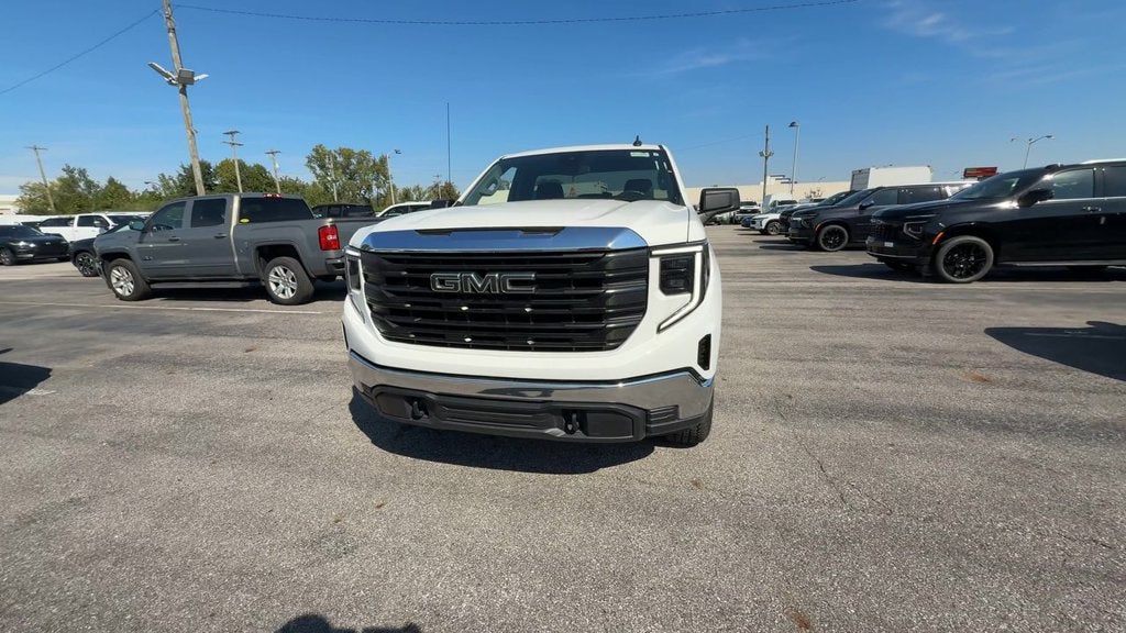 2025 GMC Sierra 1500 Pro