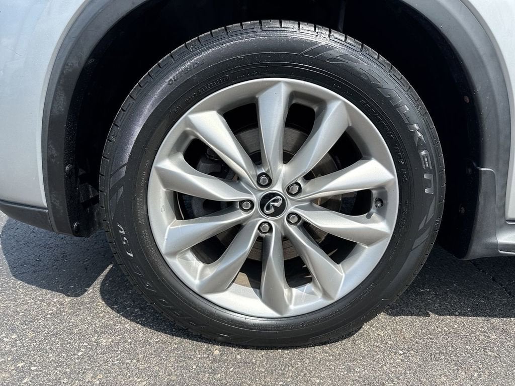 2019 INFINITI QX50 LUXE