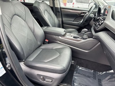 2021 Toyota Highlander Hybrid Platinum