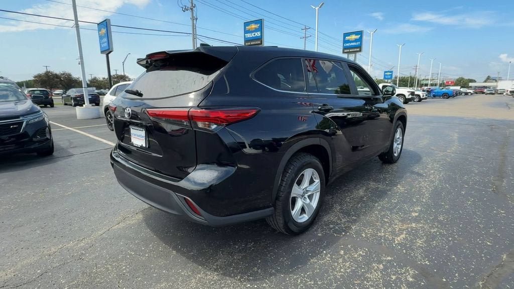 2023 Toyota Highlander L