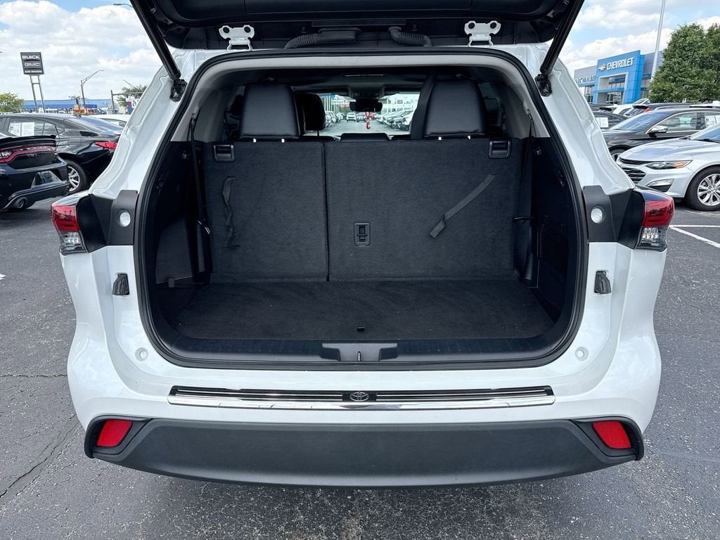 2023 Toyota Highlander L