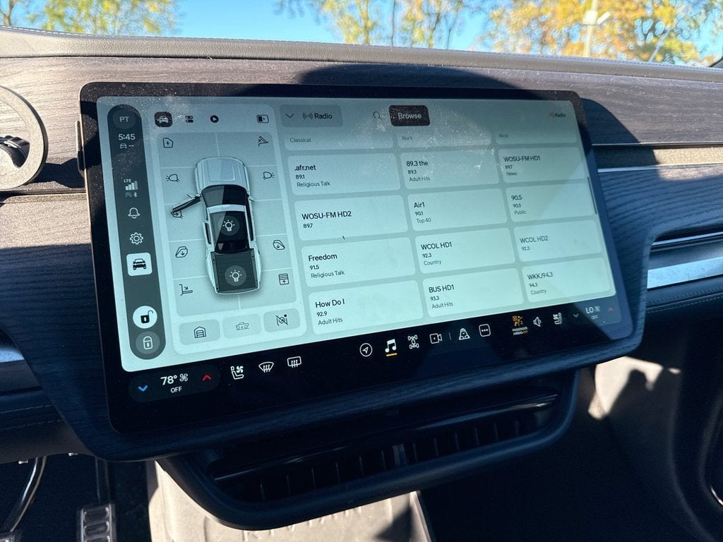 2024 RIVIAN R1T Adventure