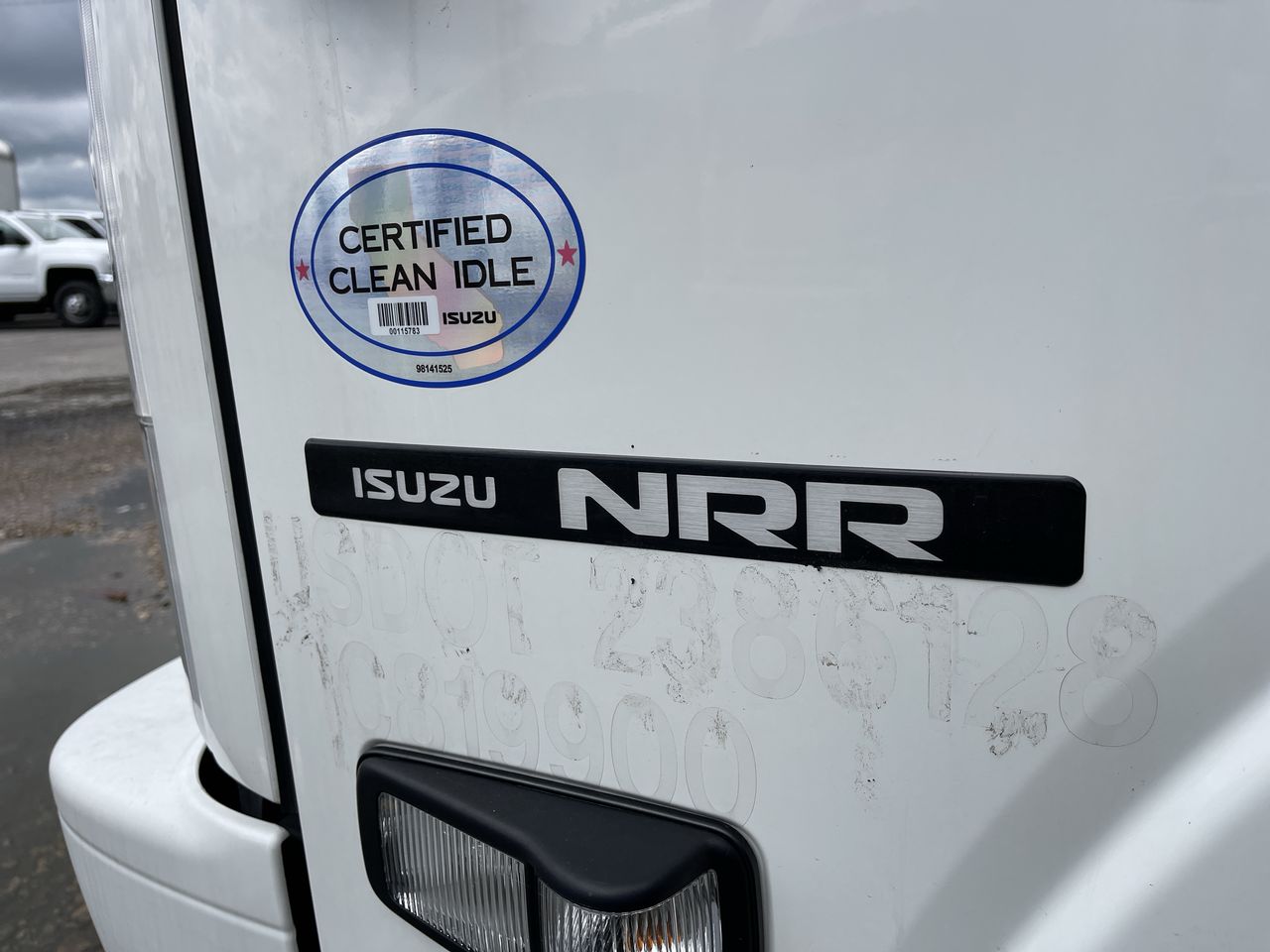2021 Isuzu NRR NA