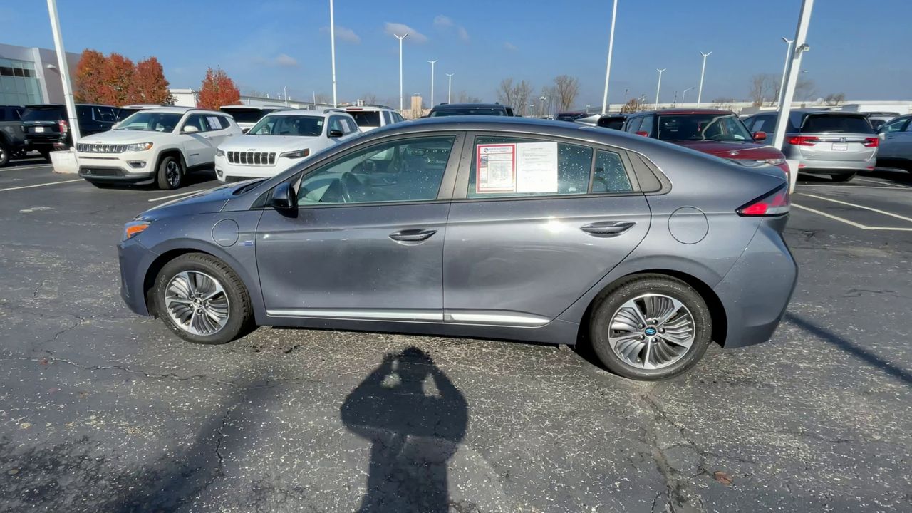 2020 Hyundai IONIQ PLUG-IN HYBRID SE