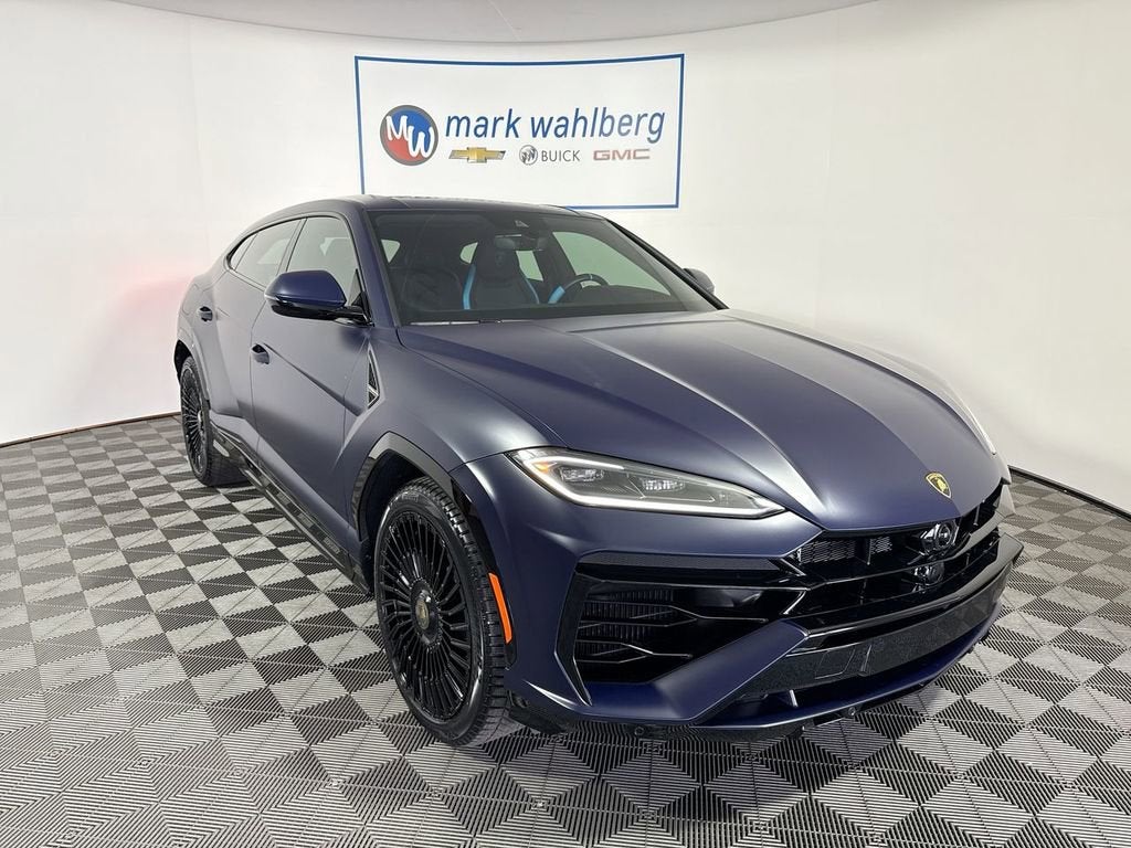2025 Lamborghini Urus SE