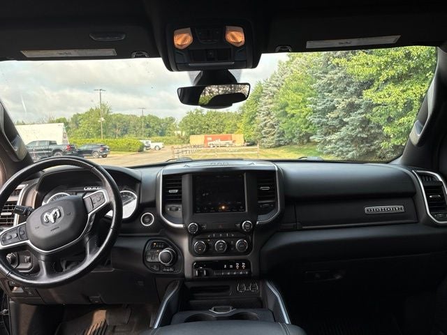2020 RAM 1500 Big Horn Crew Cab 4x4 5'7" Box