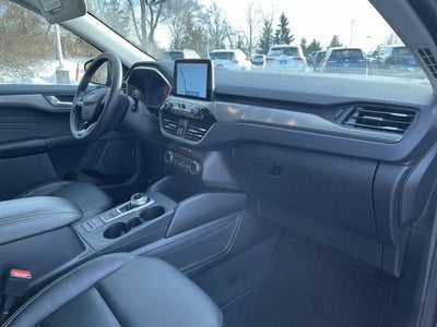 2022 Ford Escape Titanium Hybrid