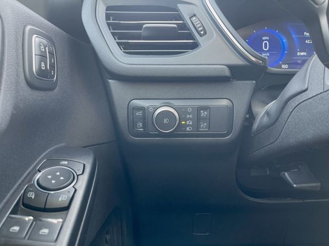 2022 Ford Escape Titanium Hybrid