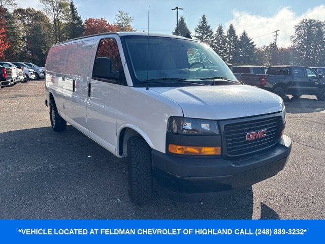 2023 GMC Savana Cargo 3500 1WT