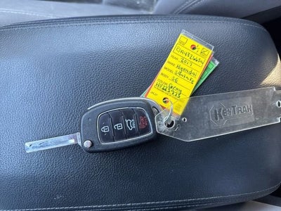 2017 Hyundai SANTA FE SE