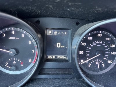 2017 Hyundai SANTA FE SE