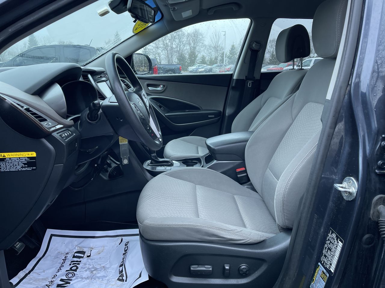 2017 Hyundai SANTA FE SE