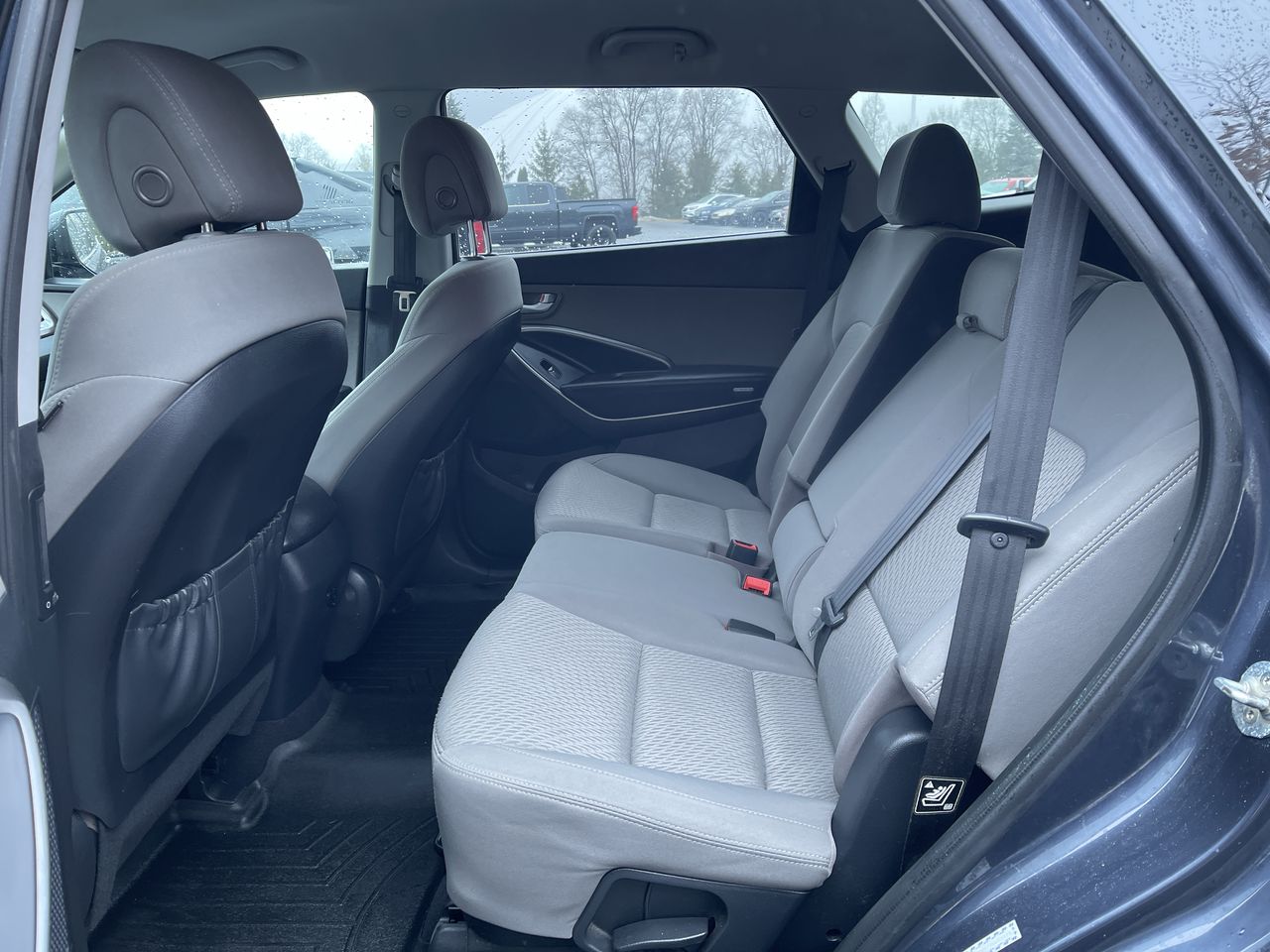 2017 Hyundai SANTA FE SE