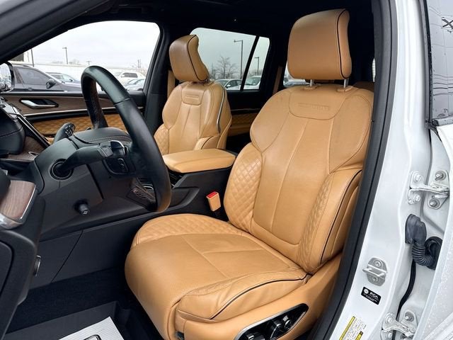 2023 Jeep Grand Cherokee Summit