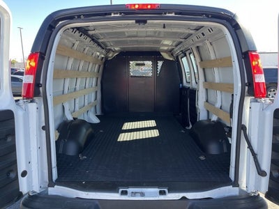 2025 Chevrolet Express Cargo WT