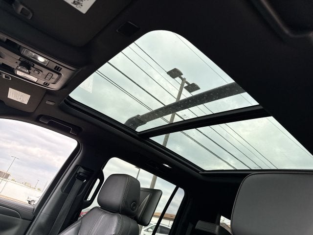 2021 Chevrolet Suburban RST