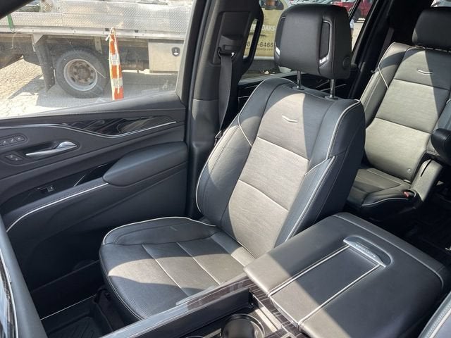 2023 Cadillac Escalade ESV Sport
