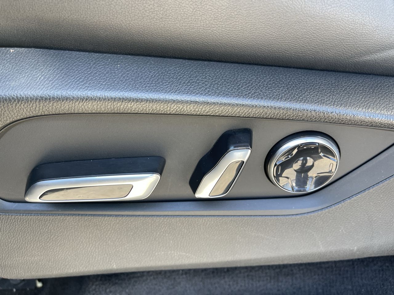 2022 Acura MDX w/Technology Package