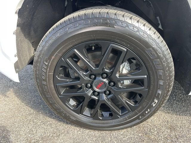 2024 Toyota Tundra 4WD SR5