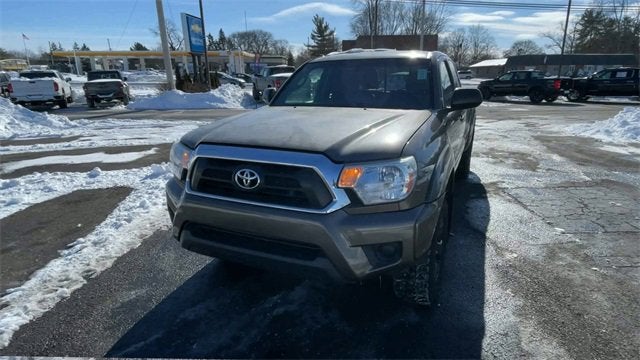 2014 Toyota Tacoma 4WD Access Cab Standard Bed I4 Manual (Natl)