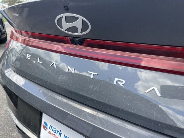 2025 Hyundai ELANTRA SEL Convenience