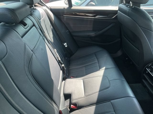 2018 BMW 530i 530i