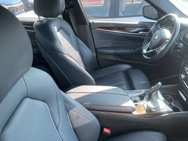 2018 BMW 530i 530i