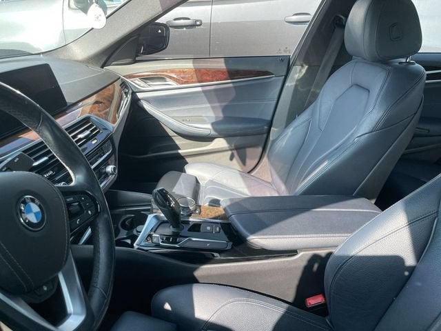 2018 BMW 530i 530i